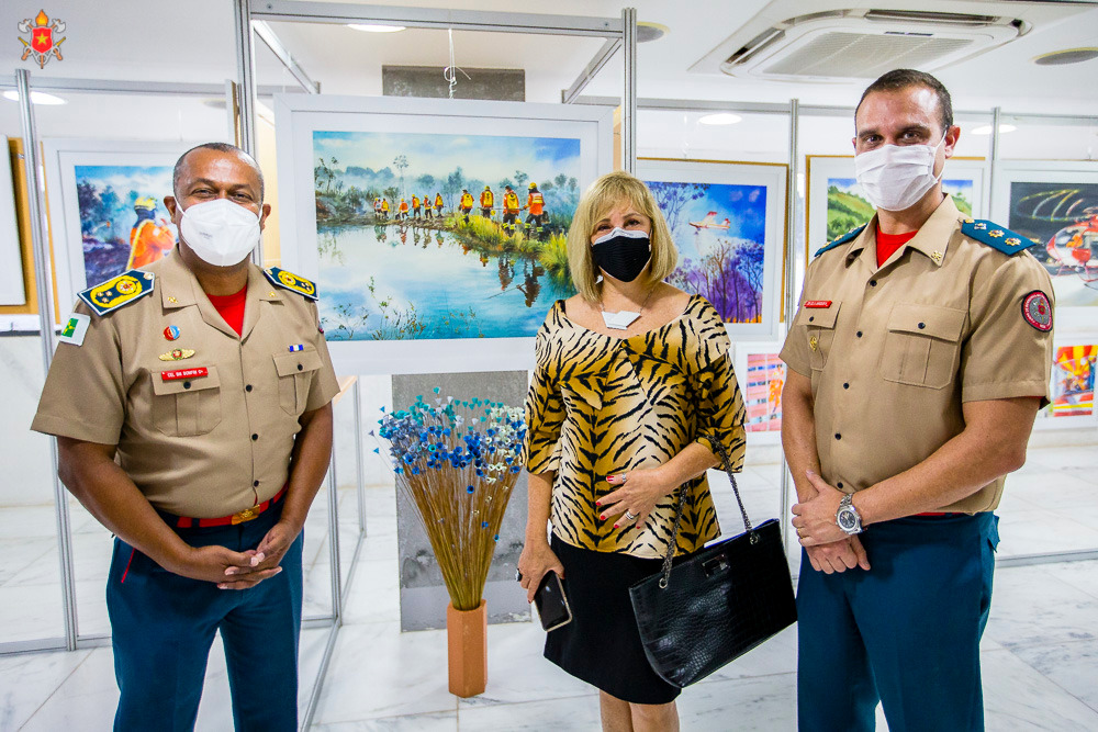 A exposição de quadros “CBMDF: ação e arte” está em novo local